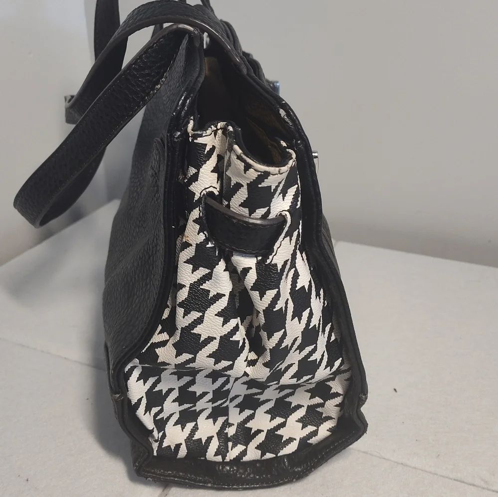 Liz Claiborne Black Leather Handbag